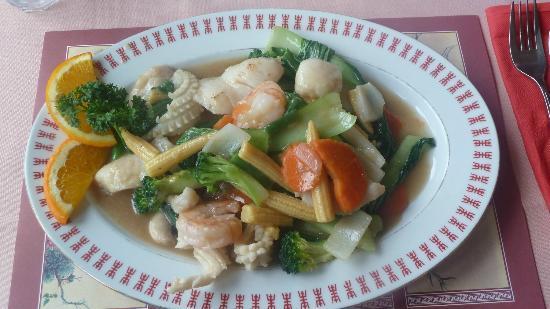 Lotus Chinese Restaurant